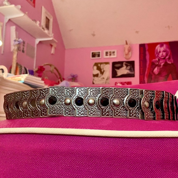 Vintage 90s Southwestern Antique-Nickel Plated Elastic Belt Women’s Med/Large - Picture 2 of 3